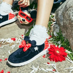 Disney Minnie Mouse Wendy - Minnie Black/Red -Hey Dude Store 250721 NAM HDxDISNEYFRIENDS ALTPDP MickeyMinnie Wendy 900x900 1