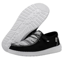 Wendy Boho Blanket - Zion Black 10 Wendy Boho Blanket - Zion Black -Hey Dude Store 40056 0WG WENDY BOHO BLANKET ZION BLACK LEFT 3