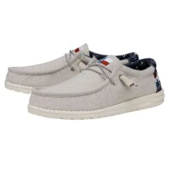 Wally Texas Canvas - Off White -Hey Dude Store 40380 1LB WALLYTEXASCANVAS OFFWHITE PAIRSIDE