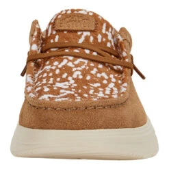 Wendy Comf Luxe - Tan -Hey Dude Store 41865 265 WENDY X LUXE TAN RIGHT FRONT