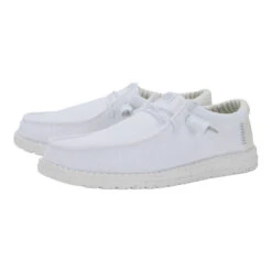 Wally Stretch Sox Wide - White -Hey Dude Store 41898 100 WALLY STRETCH SOX WHITE LEFT PAIR bdeab36c 175e 481d a27a 47a0d9a14f2d