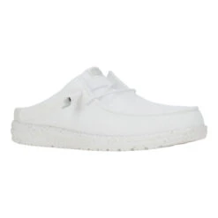 Wally Slip Stretch Sox - White -Hey Dude Store 43103 100 WALLYSLIPSTRETCHSOX WHITE RIGHT 3QTR conversion1