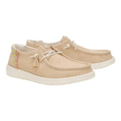 Wendy Perf Canvas - Irish Cream -Hey Dude Store 43111 0NG WENDYPERFCANVAS IRISHCREAM PAIR conversion1 0ac0b472 6aba 4387 adce faff922a743e