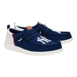 Hey Dude Store 38 MLB Yankees™ Wally Funk - Yankees Navy/White