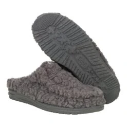 Wally Slipper - Cozy Granite Grey -Hey Dude Store 44171 1HF WALLYSLIPPER GRANITEGREY PAIR BOTTOM