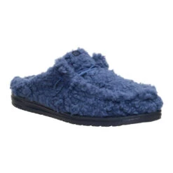 Wally Slipper - Navy 18 Wally Slipper - Navy -Hey Dude Store 44171 410 WALLYSLIPPER NAVY 3QTR conversion1