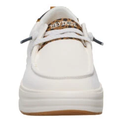 Wendy Nova Classic - Egret -Hey Dude Store 44249 0LA WENDYNOVACLASSIC EGRET FRONT conversion1