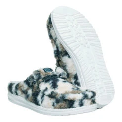 Wally Slipper Cozy Camo - White/Camo -Hey Dude Store 44343 1D3 WALLYSLIPPERCOZYCAMO WHITECAMO PAIR BOTTOM conversion1