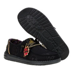 Wendy Snow White Evil Queen - Black/Black/Black 12 Wendy Snow White Evil Queen - Black/Black/Black -Hey Dude Store 44539 0X7 WENDYSNOWWHITEEVILQUEEN BLACKBLACKBLACK PAIR BOTTOM conversion1