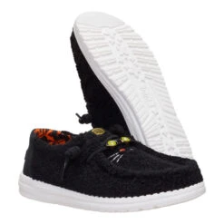 Wendy Black Cat - Black -Hey Dude Store 44677 001 WENDYBLACKCAT BLACK PAIR BOTTOM conversion1