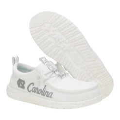 Wally UNC Tar Heels - Tar Heels White/Light Blue -Hey Dude Store 44848 10Y WALLYUNCTARHEELS3 WHITELIGHTBLUE PAIR BOTTOM conversion1