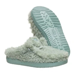 Wendy Slipper Youth - Iceberg Green -Hey Dude Store 45290 35L WENDYSLIPPERY ICEBERGGREEN PAIR BOTTOM conversion1