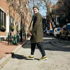 Wally Comf Suede - Dark Olive/Stone Grey 17 Wally Comf Suede - Dark Olive/Stone Grey -Hey Dude Store FH25 HEYDUDE WALLY COMF 41975 3AF DarkOlive 00092