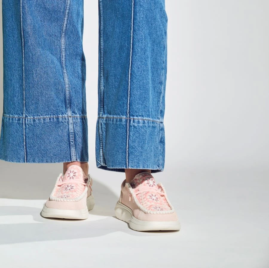 Wendy Comf Suede Crochet - Pale Pink/Multi 4 Wendy Comf Suede Crochet - Pale Pink/Multi - Image 2