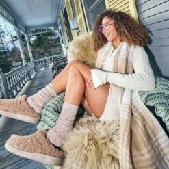 Wendy Slipper - Cozy Timber Wolf -Hey Dude Store SS25 WendySlipper 44170 2BI 0C2A4092