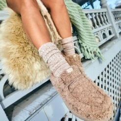 Wendy Slipper - Cozy Timber Wolf -Hey Dude Store SS25 WendySlipper 44170 2BI 0C2A4250 1